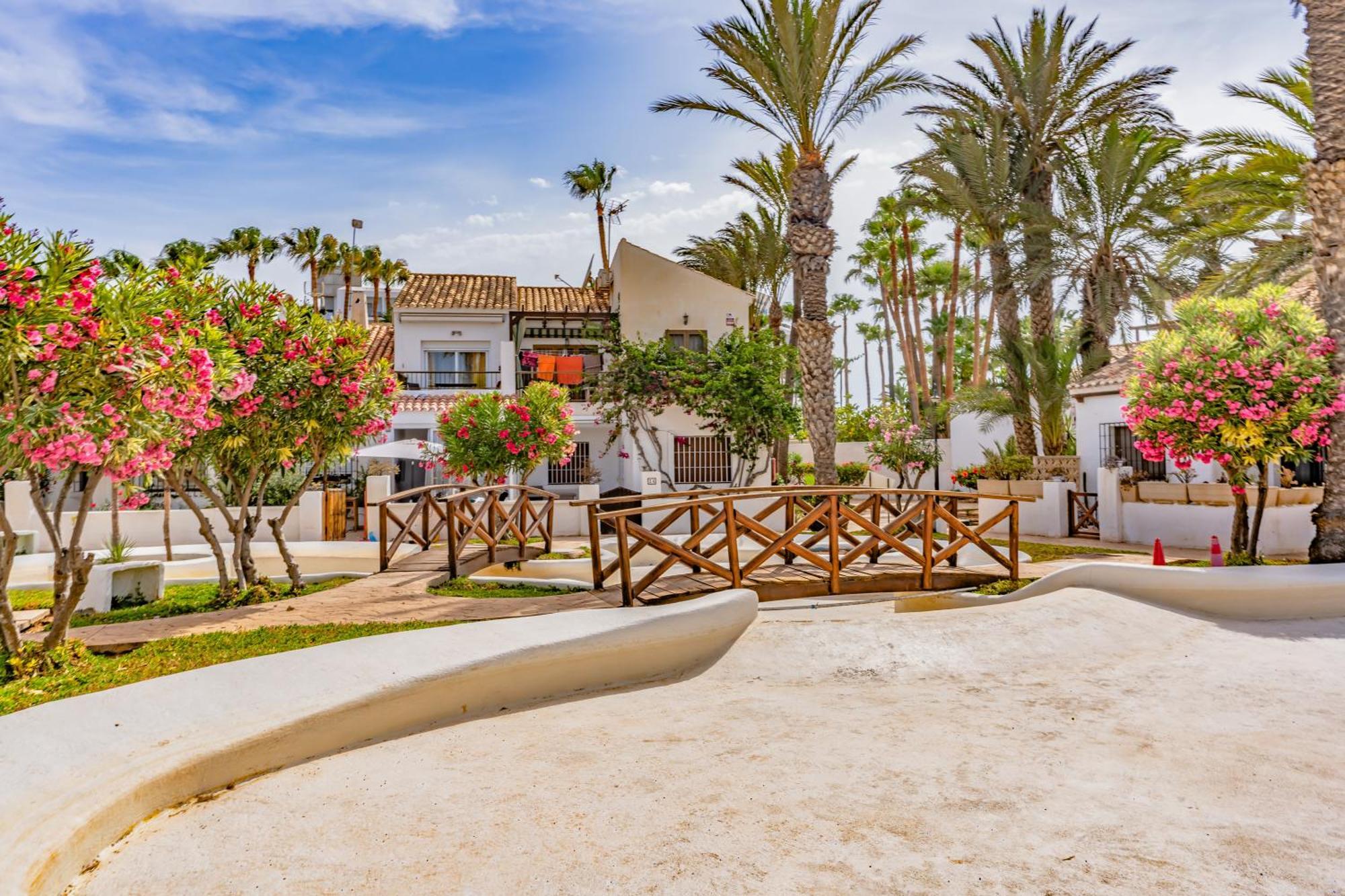 Beachhouse Playa R&R Roquetas de Mar Exterior foto